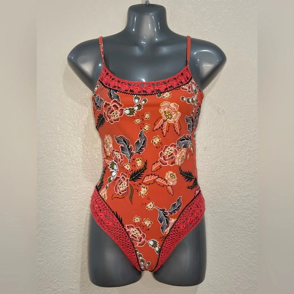 NWT ZINGARA beautiful one piece swim - Picture 1 of 11